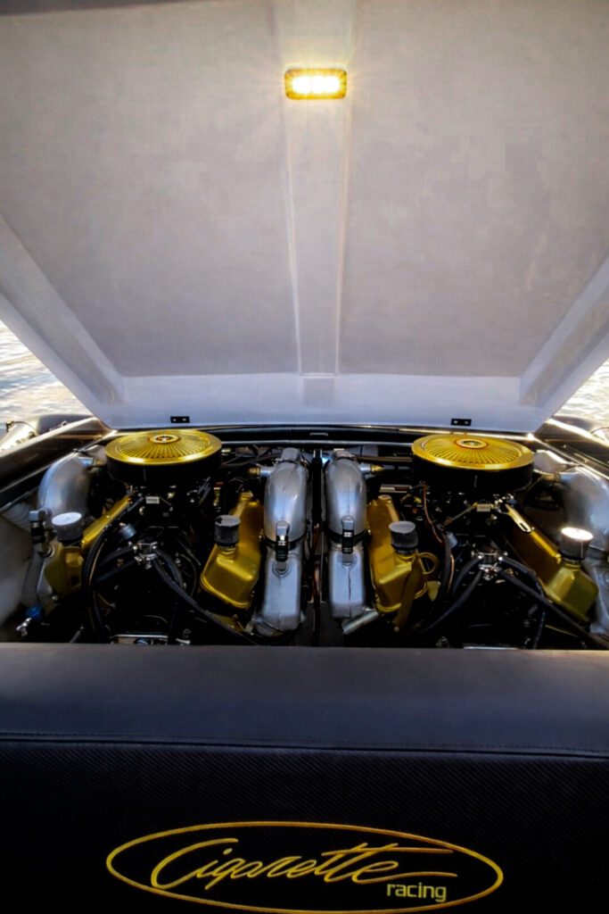 2000HP CIGARETTE 38 RACING BOAT